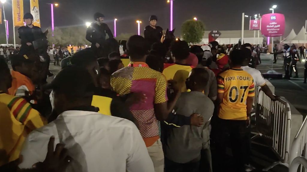 Pendukung Ghana Rusuh, Paksa Masuk Metro-Berebut Tiket Gratis