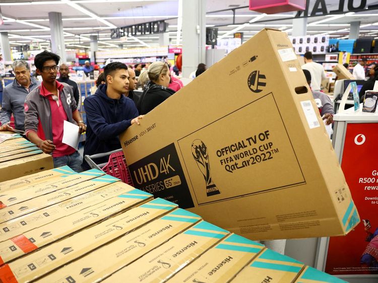 Pesta Belanja Black Friday, Warga Afsel Borong TV Diskon