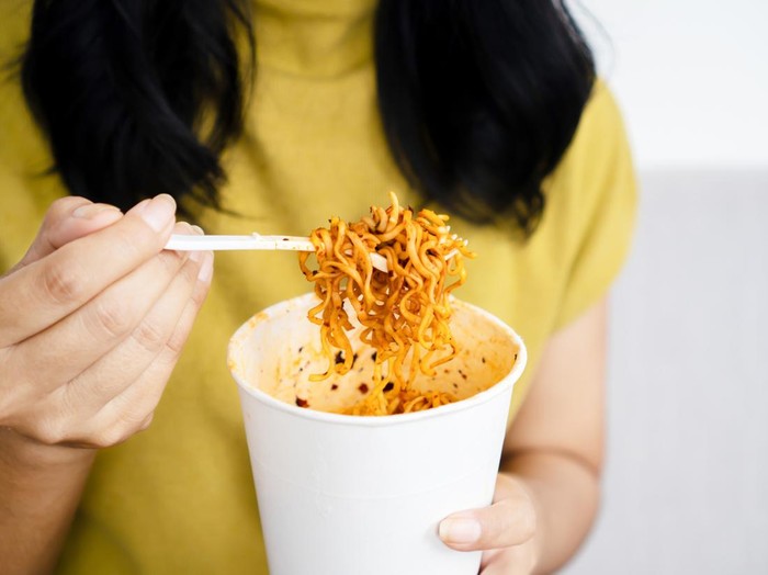 Sehat Kah Makan Mie Instan Saat Diet? Ini Penjelasannya