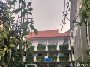 Kesaksian Teman-Guru Saat Siswi SMP Surabaya Loncat dari Lantai 2