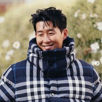 Atlet 30 tahun itu juga eksis sebagai brand ambassador terbaru Burberry. Foto: dok. Instagram @hm_son7