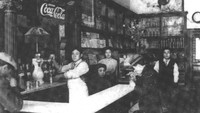 Awalnya toko mochi ini dibuka oleh Seiichi Kito yang lahir di Gifu, Jepang. Seiichi datang ke Amerika pada tahun 1903 kemudian ia mulai membuka toko Fugetsu Do bersama beberapa temannya. Selama lebih dari 25 tahun setelah temannya meninggal, ia mengurus toko mochi ini sendirian. Foto: Site News/Pool