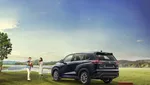 Wujud Toyota Innova HyCross: Kembaran Innova Zenix di India