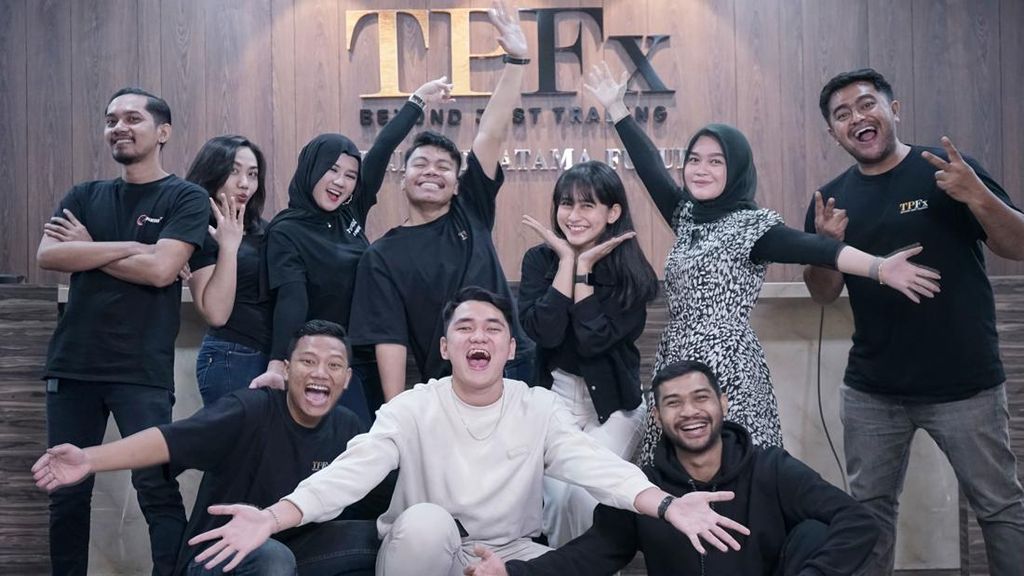 Jelang Akhir Tahun, TPFx Indonesia Luncurkan Program Holiday is Coming