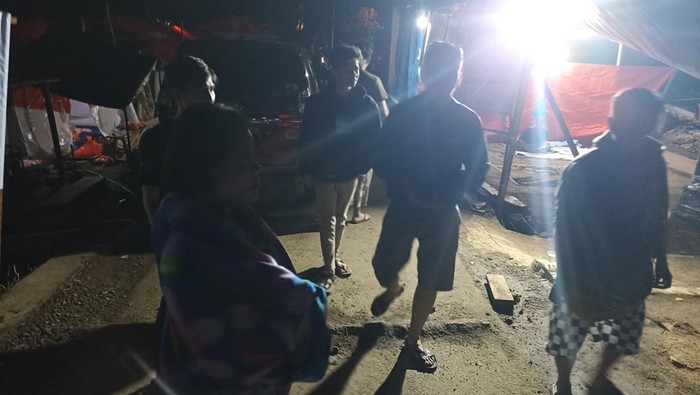 Warga di pengungsian korban gempa Cianjur