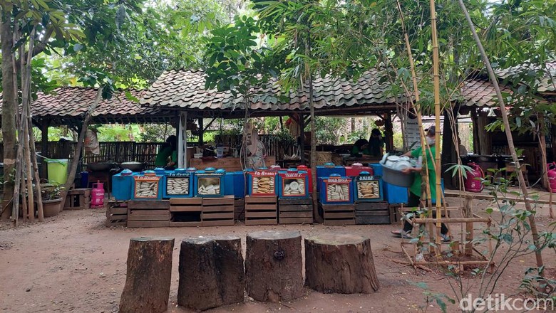 Warung Tuman di Tangerang Selatan Warung Tuman di Tangerang Selatan