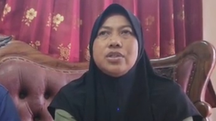 Aisyah, pemilik warung yang dibakar warga terprovokasi hoax di Sorong, Papua Barat.