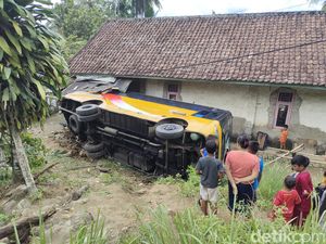 Bus Rombongan Untirta Terguling: Kronologi hingga Penyebab Kecelakaan