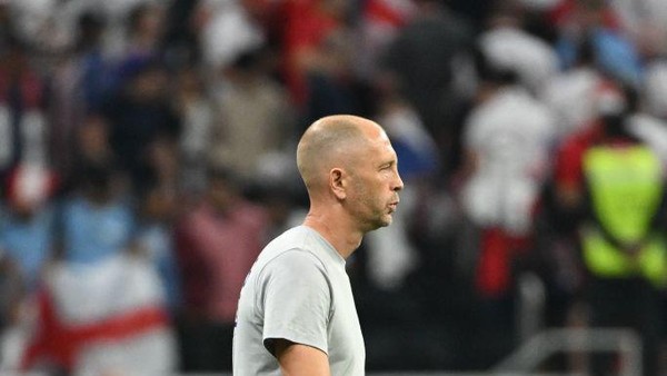 Gaya Pelatih Timnas AS di Piala Dunia Qatar, Pakai Sneakers Eksklusif Nike