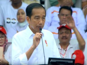 Bicara Infrastruktur, Jokowi Ungkit Pantai Mandalika Cantik tapi Sempat Sepi
