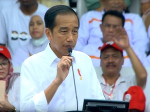 Bicara Infrastruktur, Jokowi Ungkit Pantai Mandalika Cantik tapi Sempat Sepi