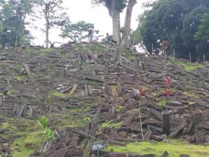 Peneliti: Gunung Padang Adalah Piramida Tertua di Dunia!