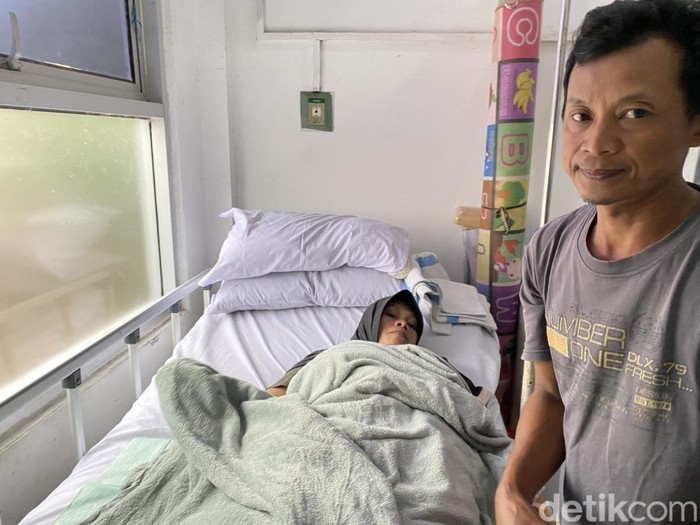 Lina dan Suami di RSUD Syamsudin Sukabumi