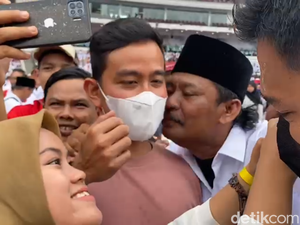 Buntut Sosor Pipi Gibran, Bapak-bapak Berkumis Kena Tegur Paspampres