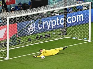 Penyelamatan Heroik Szczesny