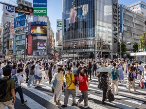 Bujuk Rayu Jepang Agar Warganya Mau Kurangi Hari Kerja