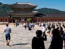 Korsel Gratiskan Keliling di Istana Ikoniknya Saat Tahun Baru Korea