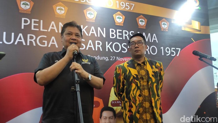 Airlangga Hartato dan Ridwan Kamil.