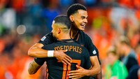 Di Tengah Piala Dunia, MU Incar Dua Penyerang Belanda