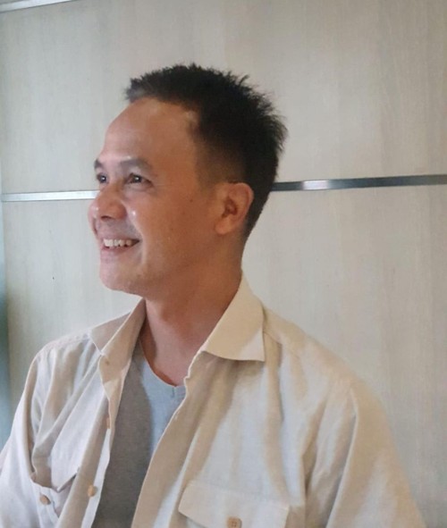 Foto unggahan Gubernur Jawa Tengah Ganjar Pranowo berambut hitam di media sosialnya. (Instagram Ganjar Pranowo)