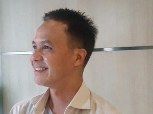 Ganjar Posting Berambut Hitam Kala Heboh Pemimpin Rambut Putih: Cukur...