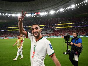 Hakim Ziyech: Kemarin Pensiun dari Timnas Maroko, Kini jadi Pahlawan