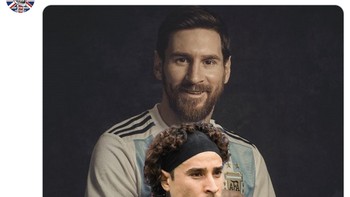 Kiper Meksiko dibuat tak berdaya oleh daya magis Messi untuk tetap punya asa di Piala Dunia 2022. Foto: Twitter