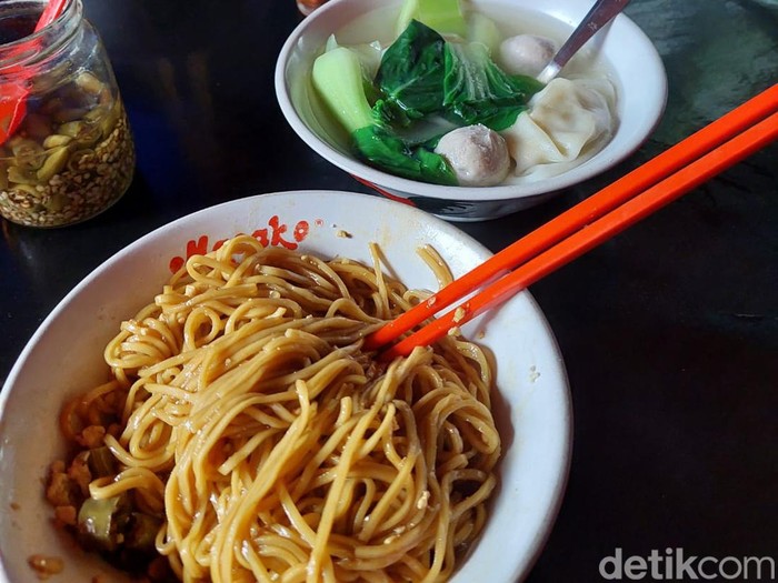 Mie Aseu di Bandung, kuliner yang sudah berjualan sejak tahun 1993