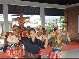 Tari Makepung Kini Jadi Tari Penyambutan di Jembrana