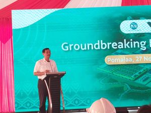Luhut Pamer Hilirisasi Nikel Jokowi Turunkan Kemiskinan