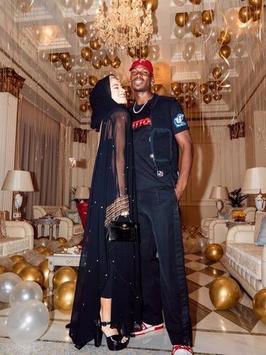 Pesona Zulay Pogba saat pakai hijab mencuti atensi warganet di media sosial.