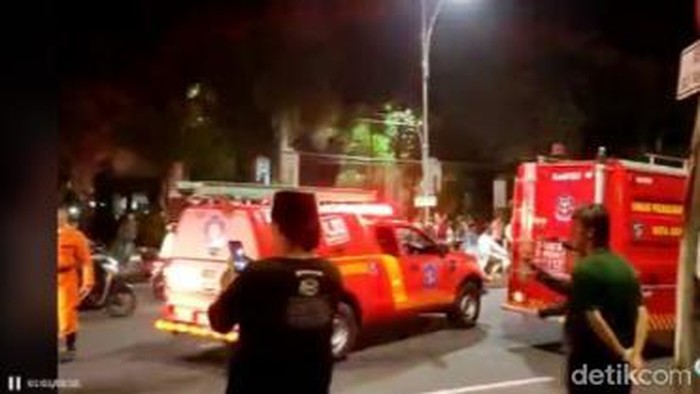 pmk surabaya bubarkan tawuran