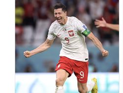 Meme Lewandowski Bungkam Mulut Netizen: Where is Saudi Arabia?