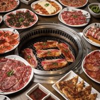 5 Restoran BBQ AYCE Yang Komplet Enak Buat Makan Bareng Keluarga