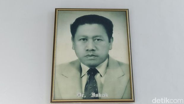 RSUD dr Iskak Tulungagung menginjak usia 105 tahun. Bagaimana sejarah rumah sakit milik pemerintah ini?