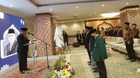 Dalam pengukuhan itu, masing-masing Sekretaris Jenderal (Sekjen) tiga lembaga membacakan Surat Keputusan susunan pengurus secara bergantian. Nama-nama yang disebut kemudian berdiri di tempat masing-masing. Sementara ketua umum lembaga maju ke depan untuk dikukuhkan.  