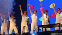 Soundrenaline 2022 digelar selama dua hari, pada 26 dan 27 November 2022. Acara tersebut berlangsung di Ecopark, Ancol, Jakarta Utara. Festival ini dimeriahkan musisi dalam negeri hingga internasional. Penampilan geng motor Prediksi juga menjadi salah satu daya tarik di panggung Soundrenaline 2022. (Rifkianto Nugroho/detikcom)  
