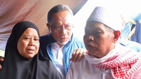 Dia menambahkan, semoga Pemerintah Kabupaten Cianjur dan Pemerintah Pusat dapat bersinergi untuk memulihkan keadaan warga Cianjur yang terdampak gempa.  