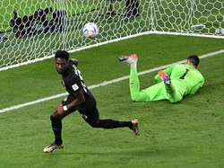 Gol itu jadi gol bersejarah Kanada di Piala Dunia 2022 Qatar. Meski hasil akhir Kanada harus kalah 1-4 atas Kroasia. Kanada juga dipastikan angkat koper dari Qatar usai kalah dalam dua laga fase grup. Evrim Aydin/Anadolu Agency/Getty Images