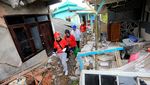 Aksi Sosial Relawan Bantu Korban Gempa Cianjur