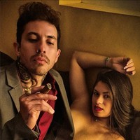 “Saya tidak tahu kapan itu akan terjadi atau apakah saya akan menikah lagi, tapi saya memang ingin menambah wanita,” ucap pria yang menuai kontroversi karena poligami ini. Foto: Instagram/@arthurourso