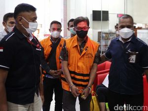 Skandal Suap, Asisten Hakim Agung Gazalba Dihukum 9 Tahun Penjara
