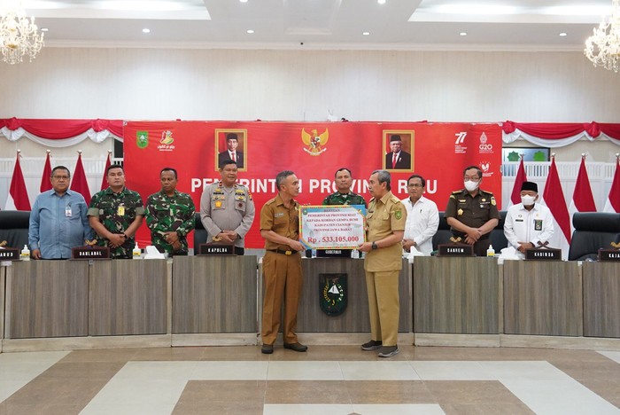 Pemprov Riau Salurkan Rp 533 Juta untuk Korban Bencana di Cianjur
