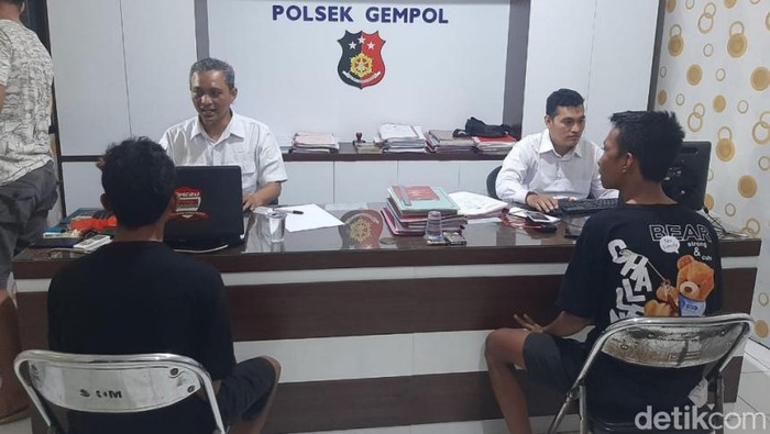 Empat pelajar Pasuruan yang sempat dilaporkan hilang sedang jalani pemeriksaan