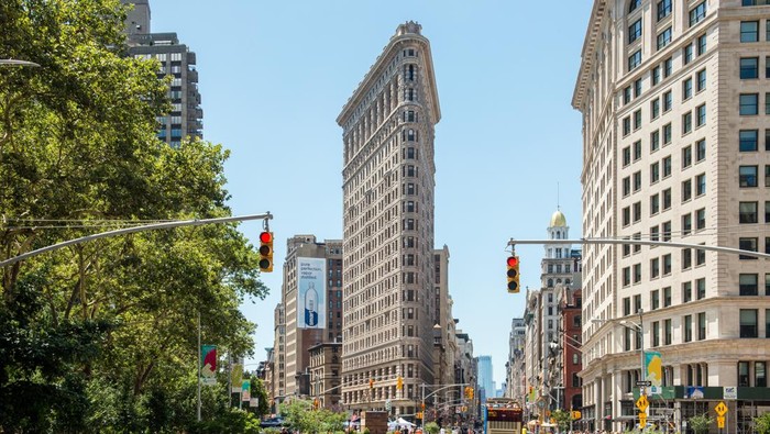 NEW YORK, NY - JULY 16: A view of the Flatiron Building and the Flatiron Plaza on July 16, 2017 in New York City.  (Photo by Noam Galai/Getty Images)