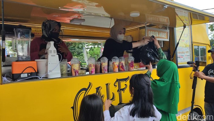 Galendo Food Truck, jajan cukup bayar dengan botol bekas di Ciamis