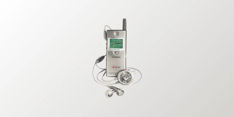 Berikut ini foto-foto HP serba pertama di dunia. Merek mana yang jadi pelopor HP? Ada yang bisa tebak?