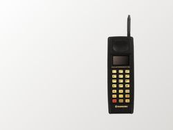 Serba Serbi HP Pertama Dunia, Smartphone Pertama Bukan Samsung-Nokia