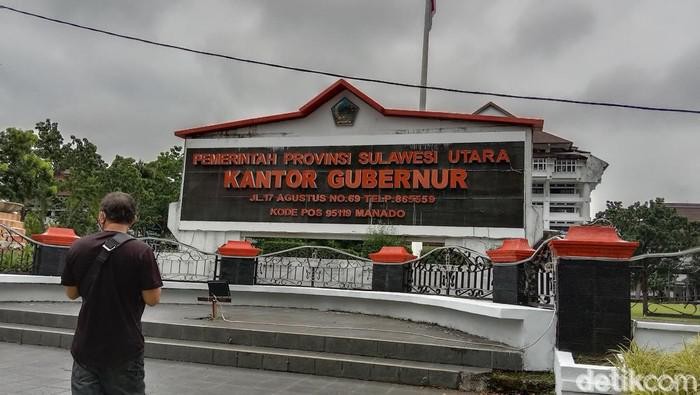 Kantor Gubernur Sulawesi Utara.