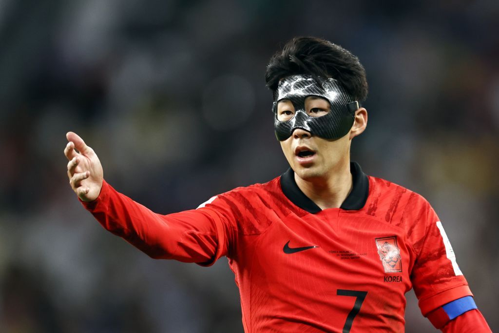 DOHA - Heung-min Son of Korea Republic during the FIFA World Cup Qatar 2022 group H match between Uruguay and South Korea at Education City Stadium on November 24, 2022 in Doha, Qatar. AP | Dutch Height | MAURICE OF STONE (Photo by ANP via Getty Images)
